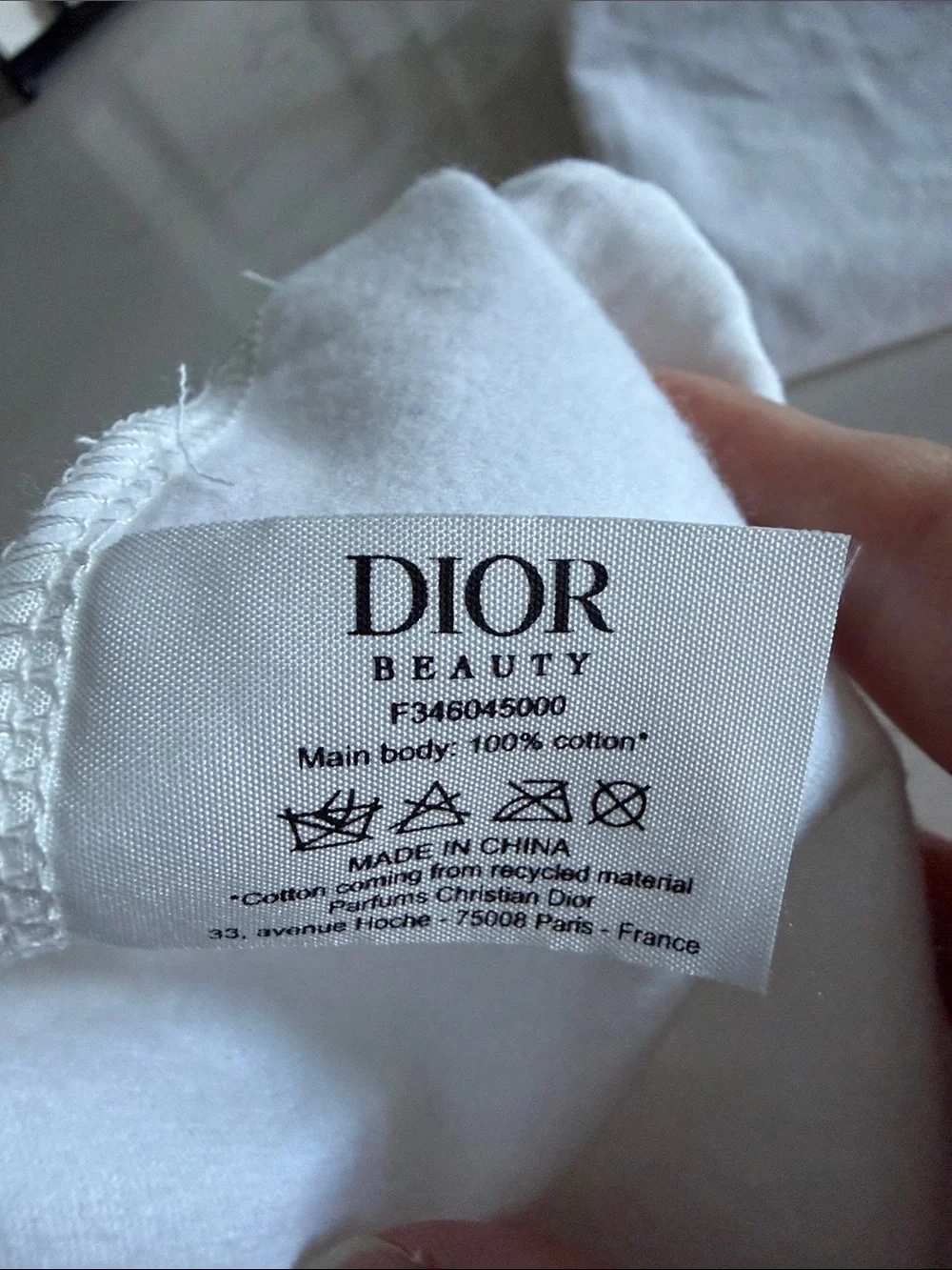 2 Dior White Cotton Beauty Dust Drawstring Bags